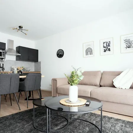 Apartament Schicke In I Private Parkplaetze I Home2share *